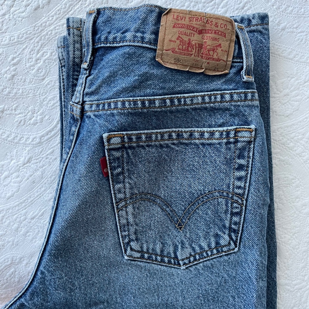 Levi’s 550 Relaxed Fit  — 26” X-small — 18 kids